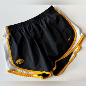 Nike Dri Fit Iowa Hawkeyes Women’s L Running Shorts Black Inner Brief Collegiate